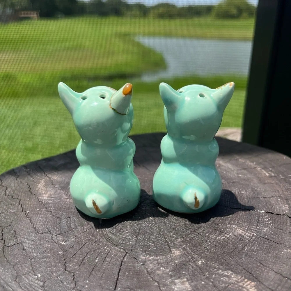 2-Vintage Green Gold Trim Little Pig Salt Shakers - Picture 7 of 12